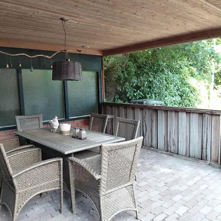 Apartment Op De West *